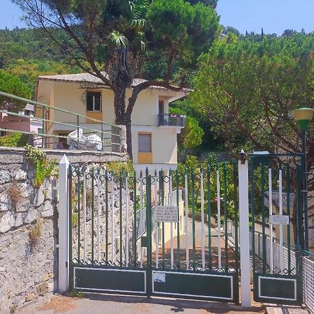 Forti Genova-Free Parking Castellaccio Apartment 2 Ngoại thất bức ảnh